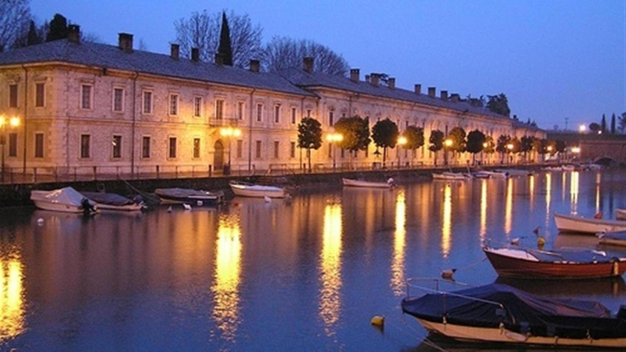 Cappuccini Appartments Пескиера дел Гарда Екстериор снимка