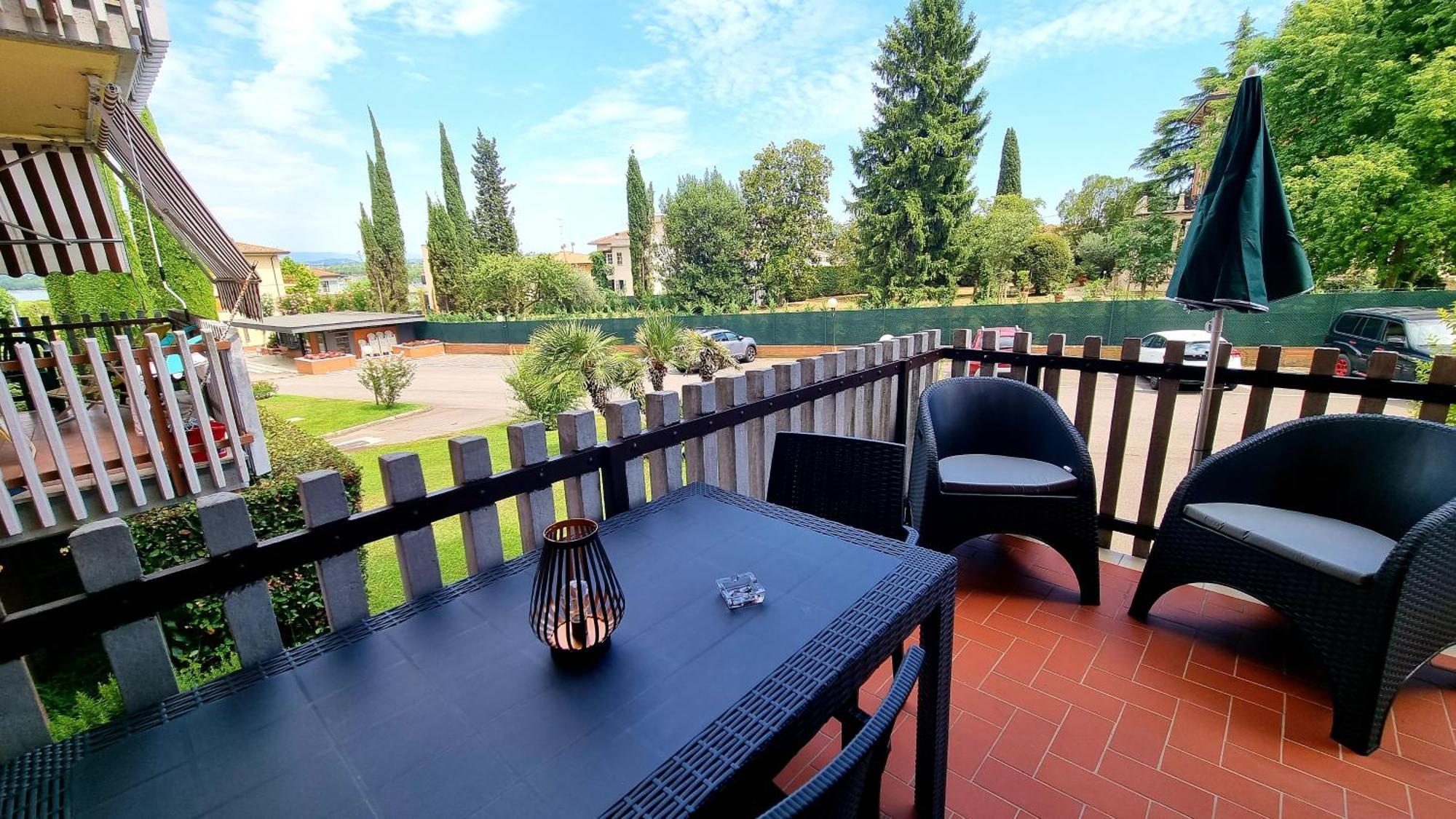 Cappuccini Appartments Пескиера дел Гарда Екстериор снимка